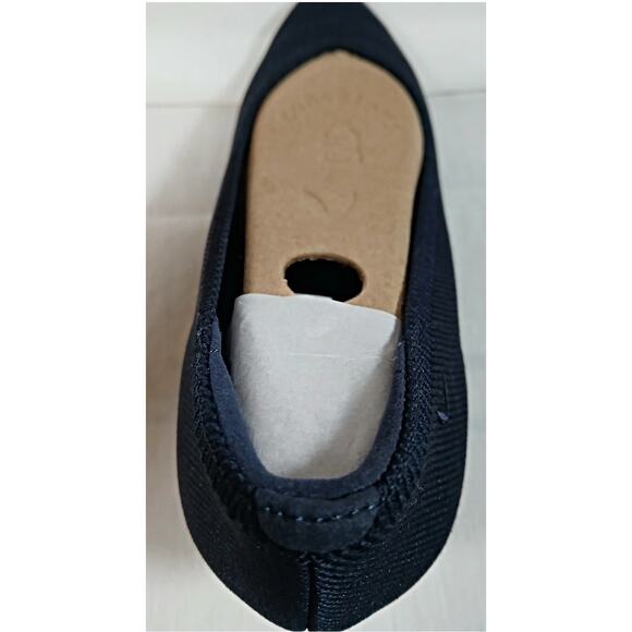 NIB Vivaia Sz 8 (39) SCARLETT Navy Blue Pointy Toe Kitten Heel Pumps - Picture 3 of 7
